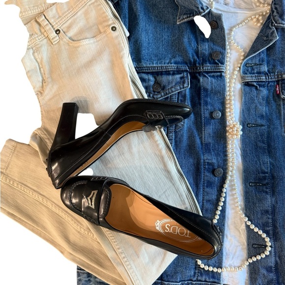 Men’s Levi’s Jacket or My Boyfriend Levi’s Jacket - Picture 2 of 5